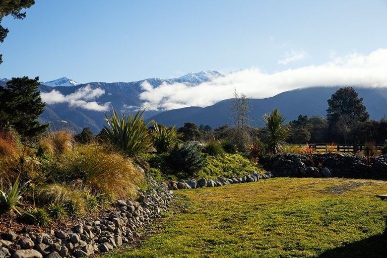 Photo of property in 701 Inland Road, Inland Road, Kaikoura, 7373