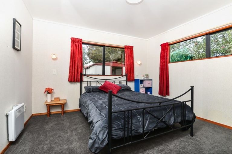 Photo of property in 11 Willowfield Place, Pukete, Hamilton, 3200