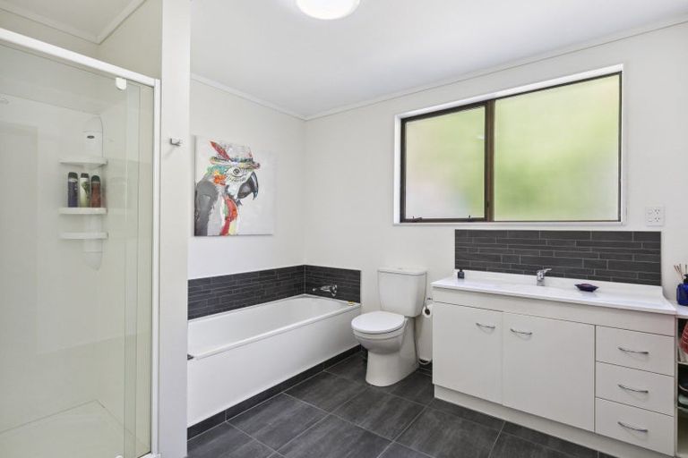 Photo of property in 34 Peterhouse Street, Tawa, Wellington, 5028