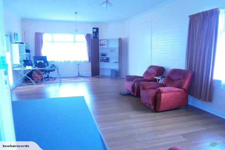 Photo of property in 11 Douglas Street, Balclutha, 9230