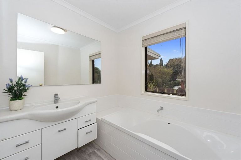 Photo of property in 15 Perindale Drive, Chartwell, Hamilton, 3210