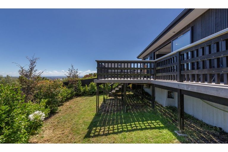 Photo of property in 126 Dyers Pass Road, Cashmere, Christchurch, 8022