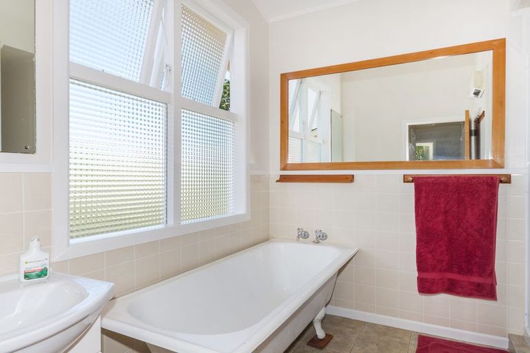 Photo of property in 17 Carlton Road, Pukekohe, 2120