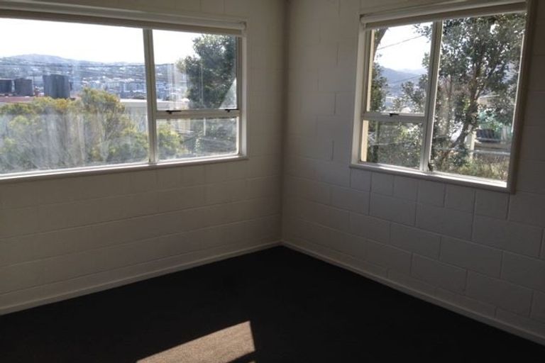 Photo of property in 35 Scarborough Terrace, Mount Victoria, Wellington, 6011