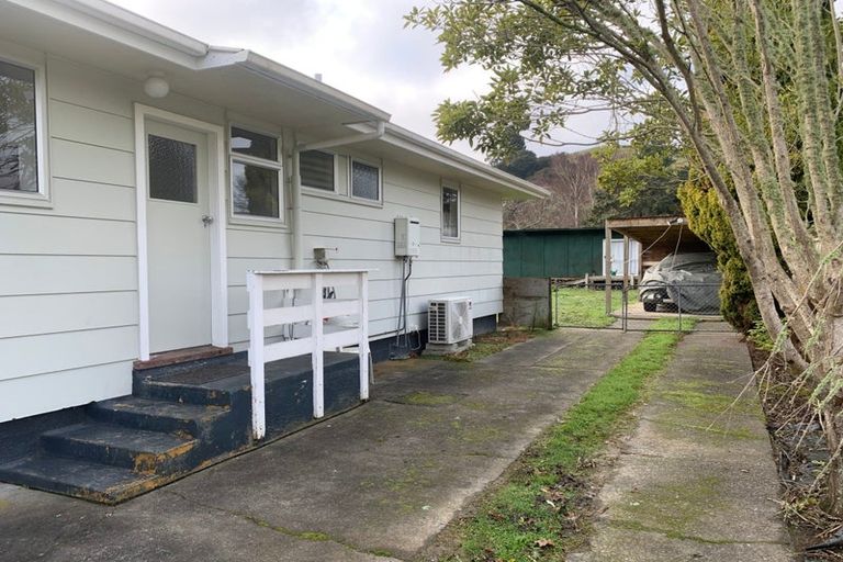 Photo of property in 34 Ongo Road, Hunterville, 4730