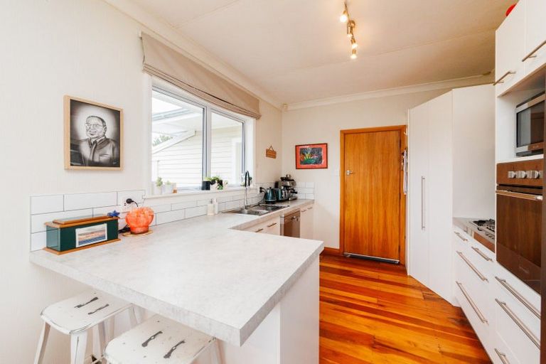 Photo of property in 38 Liverpool Street, Takaro, Palmerston North, 4412