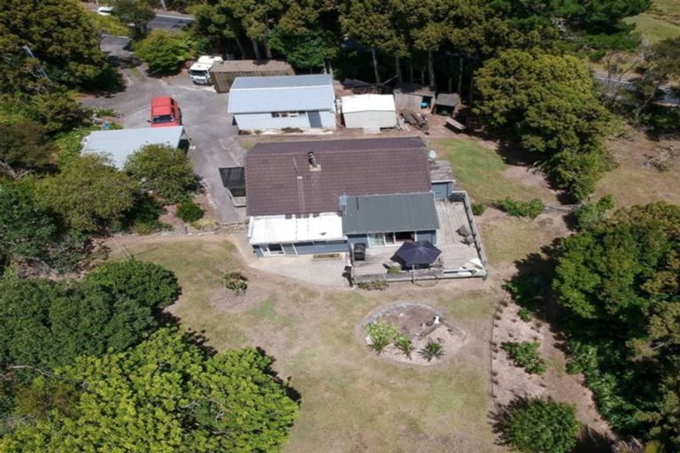 Photo of property in 31 Waitakere Road, Waitakere, Auckland, 0816
