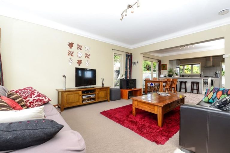 Photo of property in 104 Tuhikaramea Road, Dinsdale, Hamilton, 3204