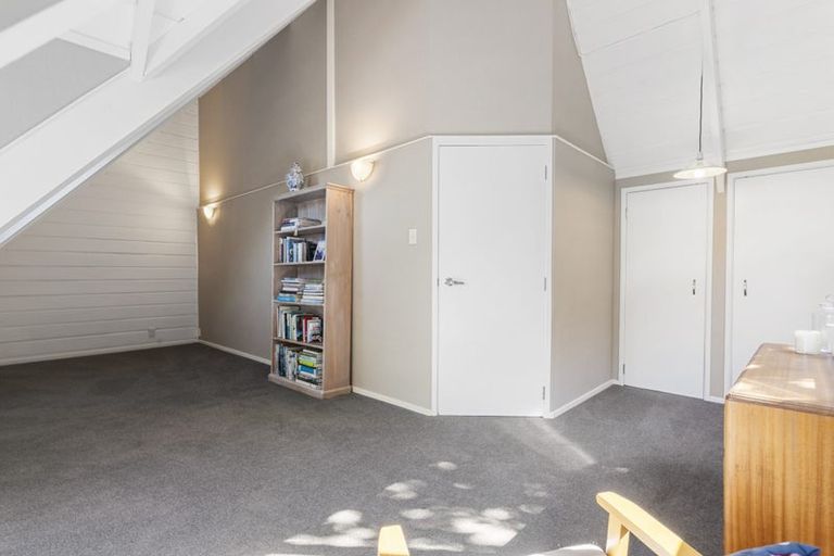 Photo of property in 133 Sandspit Road, Shelly Park, Auckland, 2014
