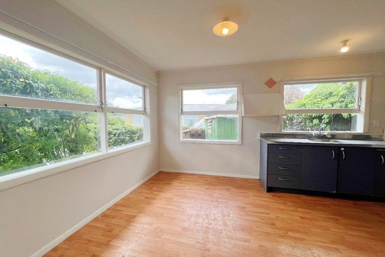 Photo of property in 20 Minifie Avenue, Melville, Hamilton, 3206