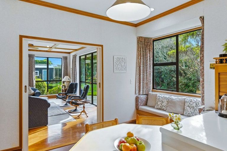 Photo of property in 7 Maple Lane, Waikanae, 5036