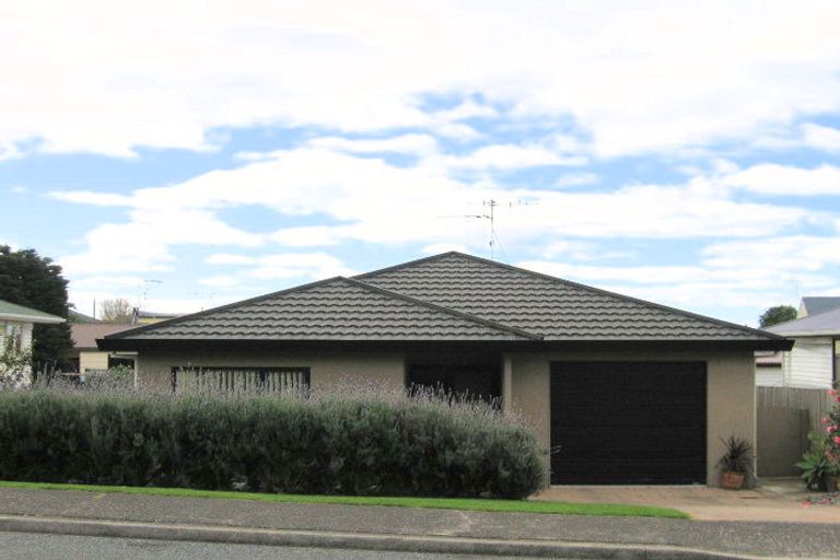 Photo of property in 35 Anne Road, Bellevue, Tauranga, 3110