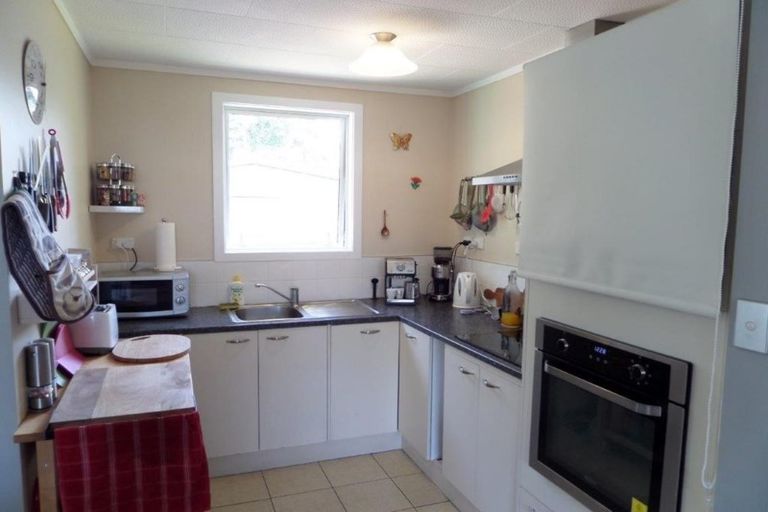 Photo of property in 4 Toi Grove, Turangi, 3334