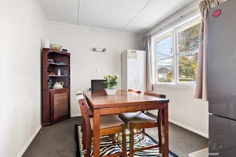 Photo of property in 15 Maher Street, Elderslea, Upper Hutt, 5018