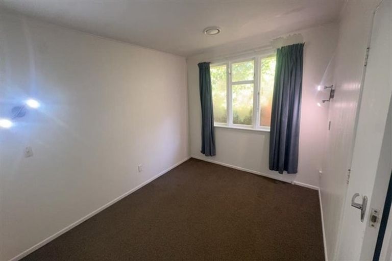 Photo of property in 14 Thomson Grove, Stokes Valley, Lower Hutt, 5019
