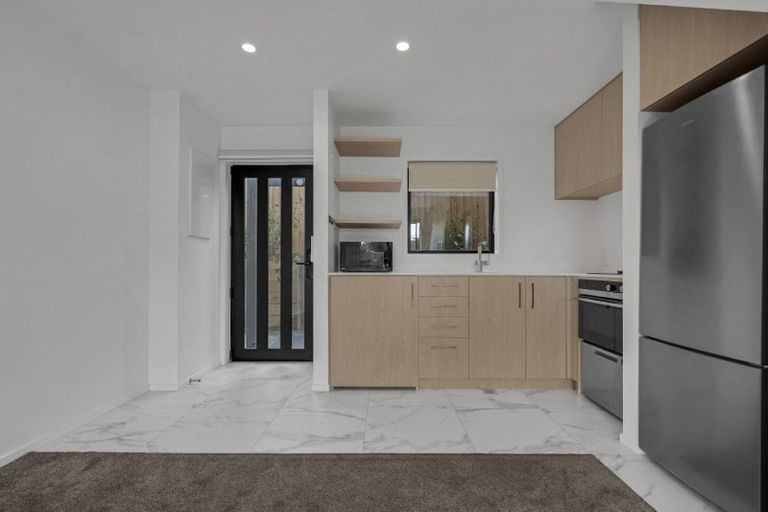 Photo of property in 5/137 View Road, Sunnyvale, Auckland, 0612