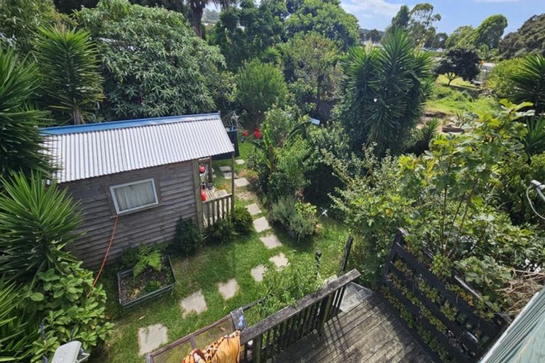 Photo of property in 35 Tahuna Road, Paihia, 0200
