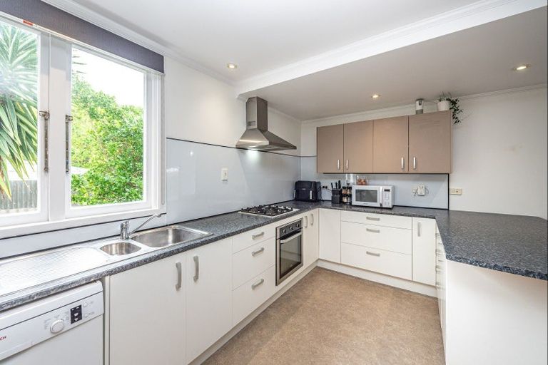 Photo of property in 2 Gonville Avenue, Gonville, Whanganui, 4501