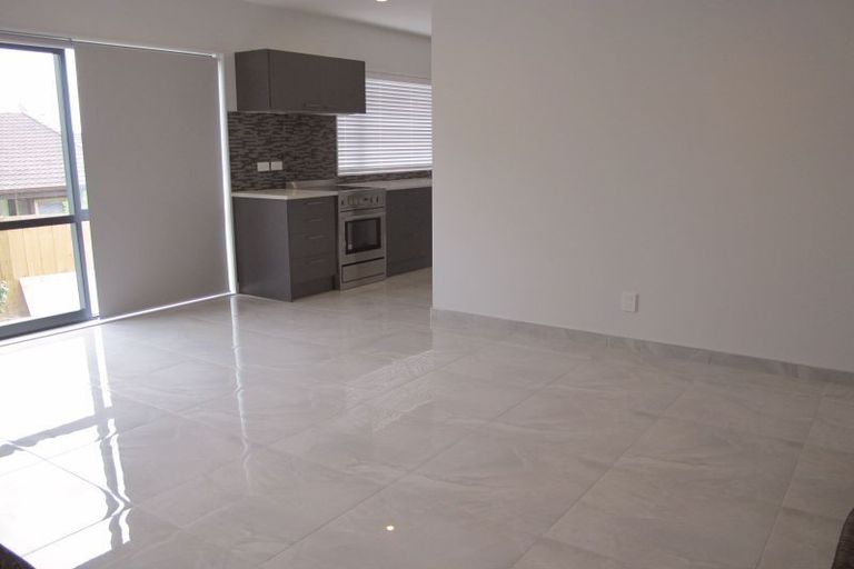 Photo of property in 15a Glendhu Road, Bayview, Auckland, 0629