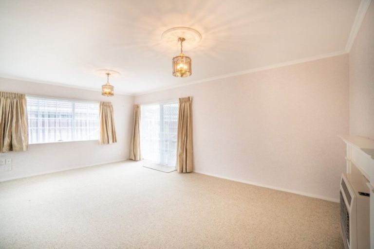 Photo of property in 23 Rangitira Avenue, Palmerston North, 4414