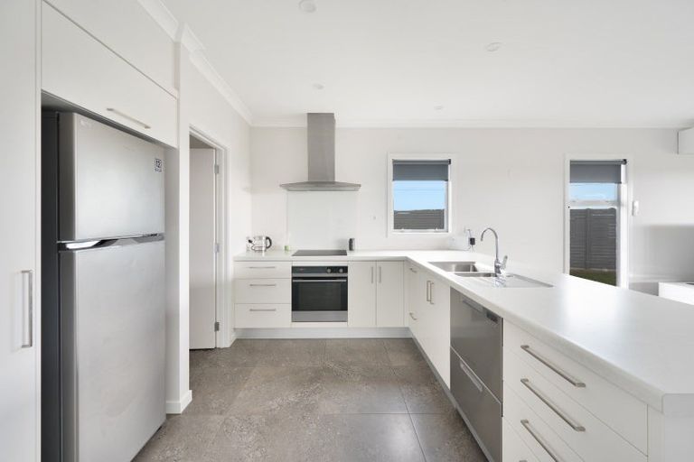 Photo of property in 42 Hurunui Drive, Te Awa, Napier, 4110