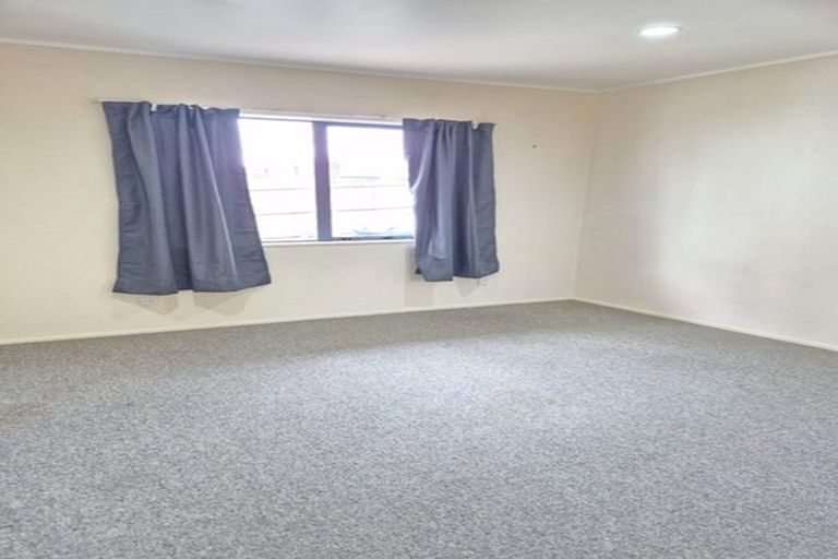 Photo of property in 6a Blacklock Avenue, Henderson, Auckland, 0612