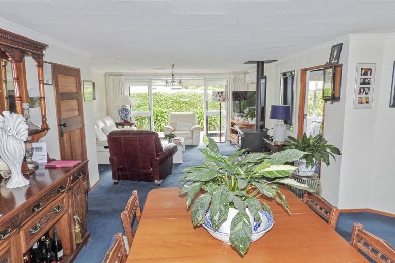 Photo of property in 12 Parsonage Road, Waimate, 7924