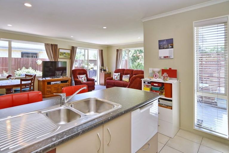 Photo of property in 12 Amberley Beach Road, Amberley, 7410