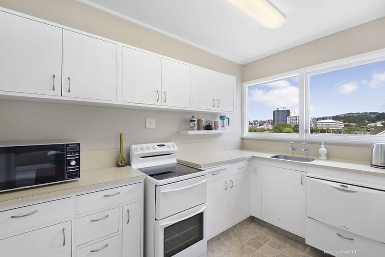 Photo of property in Newman Court Apartments, 2 Newman Terrace, Thorndon, Wellington, 6011