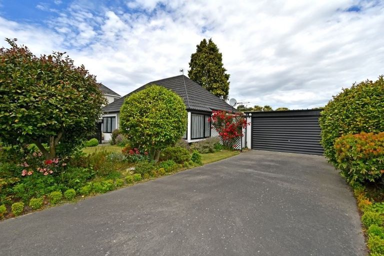 Photo of property in 1 Chatswood Place, Bishopdale, Christchurch, 8051