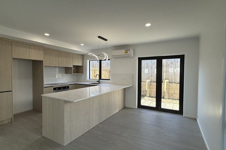 Photo of property in 19 Yeoman Place, Howick, Auckland, 2014