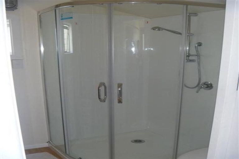 Photo of property in 38 Ngaio Street, Strandon, New Plymouth, 4312