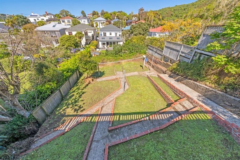 Photo of property in 7 Murray Street, Island Bay, Wellington, 6023