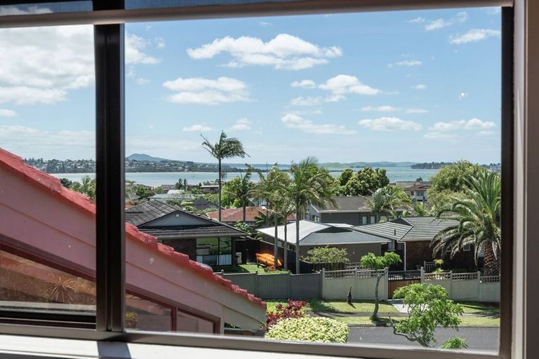 Photo of property in 11 Paykel Avenue, Farm Cove, Auckland, 2012