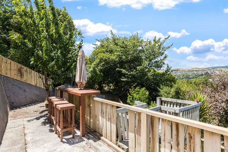 Photo of property in 9 Tainui Terrace, Tawa, Wellington, 5028