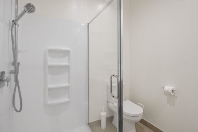 Photo of property in 35 Kanuka Road, Hobsonville, Auckland, 0616