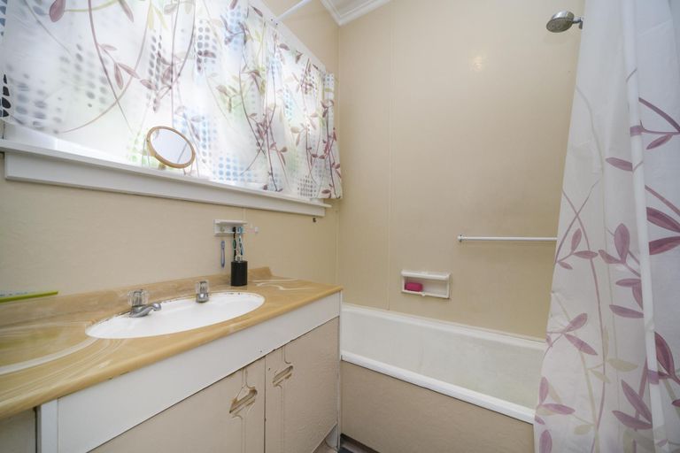 Photo of property in 7 Matamau Street, Palmerston North, 4414