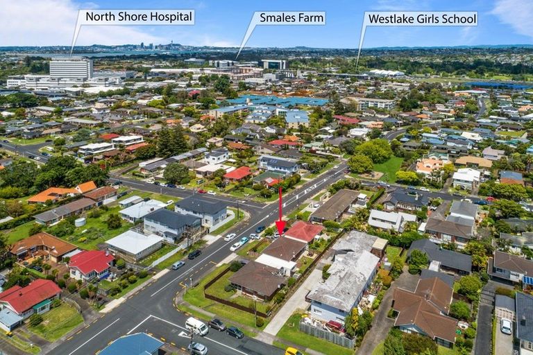 Photo of property in 2/2 Quebec Road, Milford, Auckland, 0620