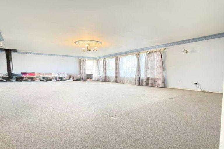 Photo of property in 18 Marvon Downs Avenue, Pakuranga Heights, Auckland, 2010