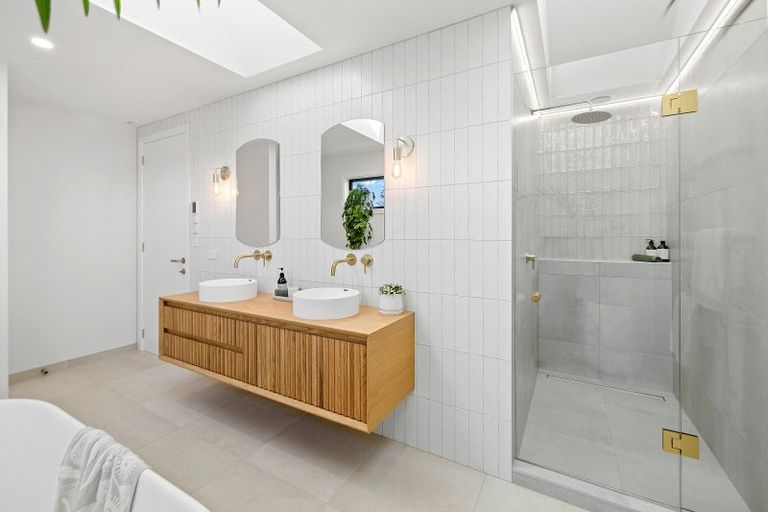 Photo of property in 6 Te Ara O Ngakeiha, Fitzroy, New Plymouth, 4312