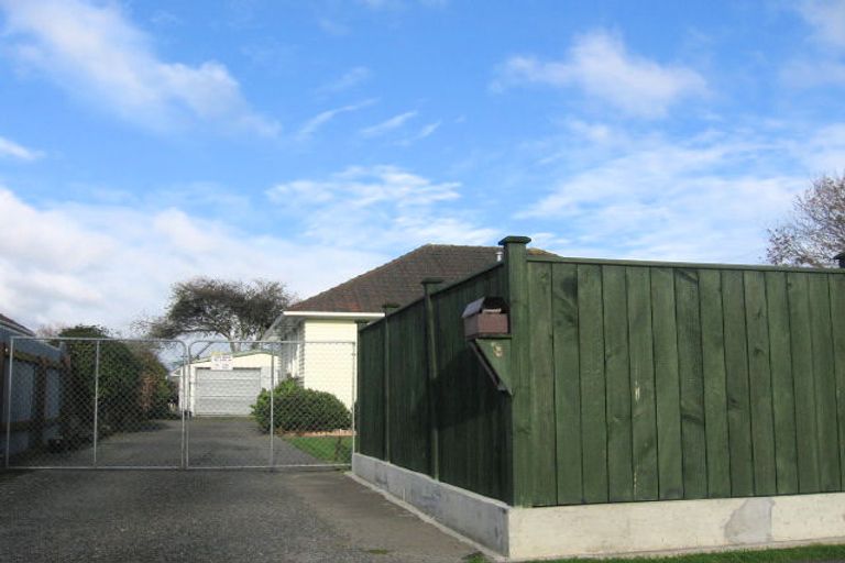 Photo of property in 8 Brighton Crescent, Highbury, Palmerston North, 4412