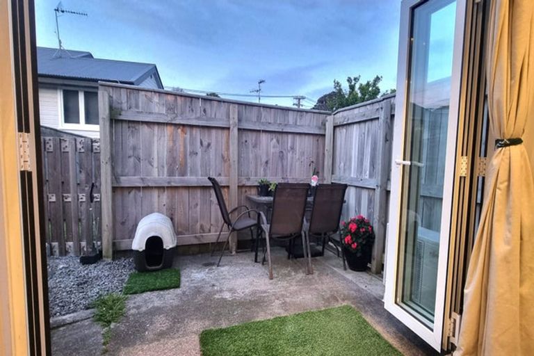 Photo of property in 95a Waiuta Street, Titahi Bay, Porirua, 5022