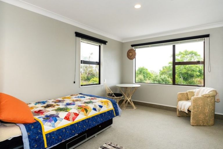 Photo of property in 57 Puflett Road, Havelock North, 4130