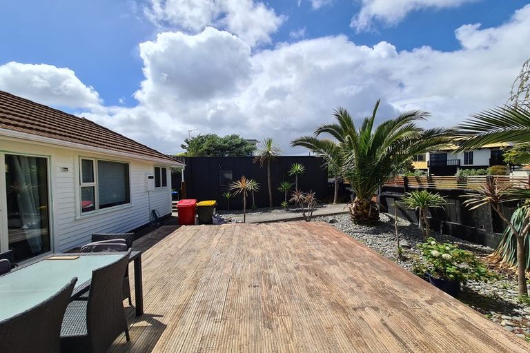 Photo of property in 1 Toru Road, Paraparaumu Beach, Paraparaumu, 5032