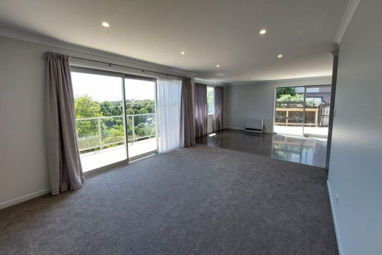 Photo of property in 122a Heta Road, Highlands Park, New Plymouth, 4312