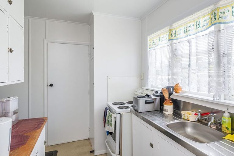 Photo of property in 141a-d Bedford Street, Cannons Creek, Porirua, 5024