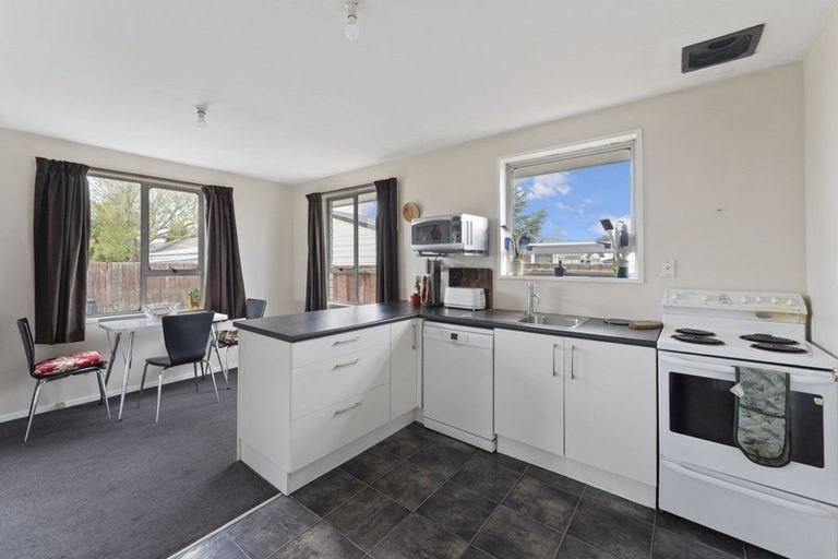 Photo of property in 2/20 Staffa Street, Woolston, Christchurch, 8062