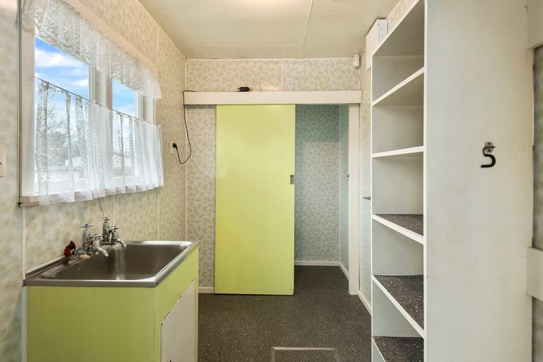 Photo of property in 15 Taurima Street, Hei Hei, Christchurch, 8042