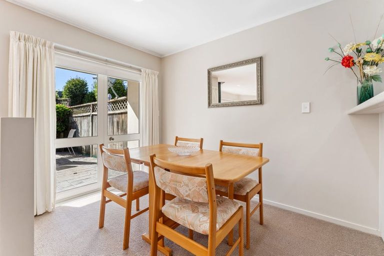 Photo of property in 16 Palmgreen Court, Stanmore Bay, Whangaparaoa, 0932