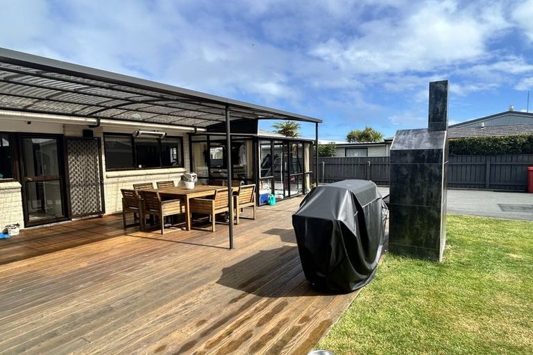 Photo of property in 5 Oriwa Street, Waikanae, 5036